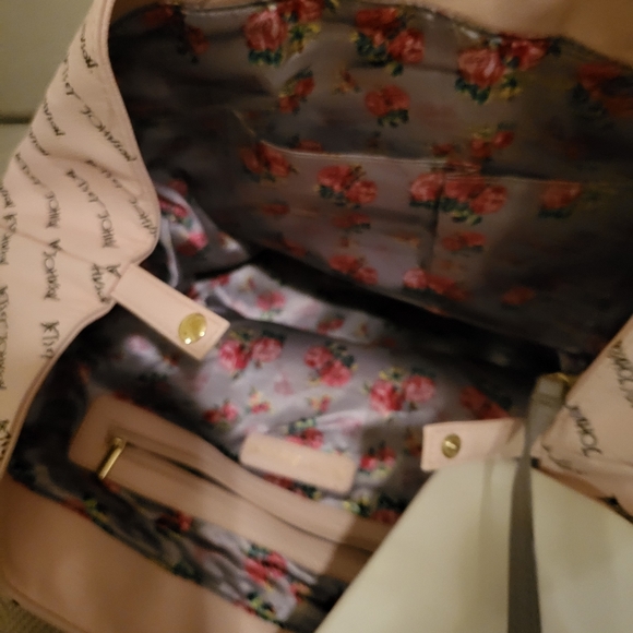 Betsyville purse - Picture 3 of 3